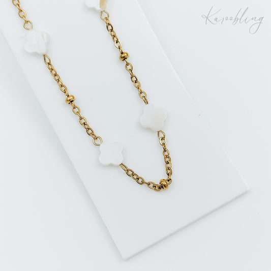 mother-of-pearl clover necklace 18k gold plated (water & tarnish proof)