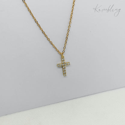 18K Gold Plated CZ Cross Pendant Necklace - close up