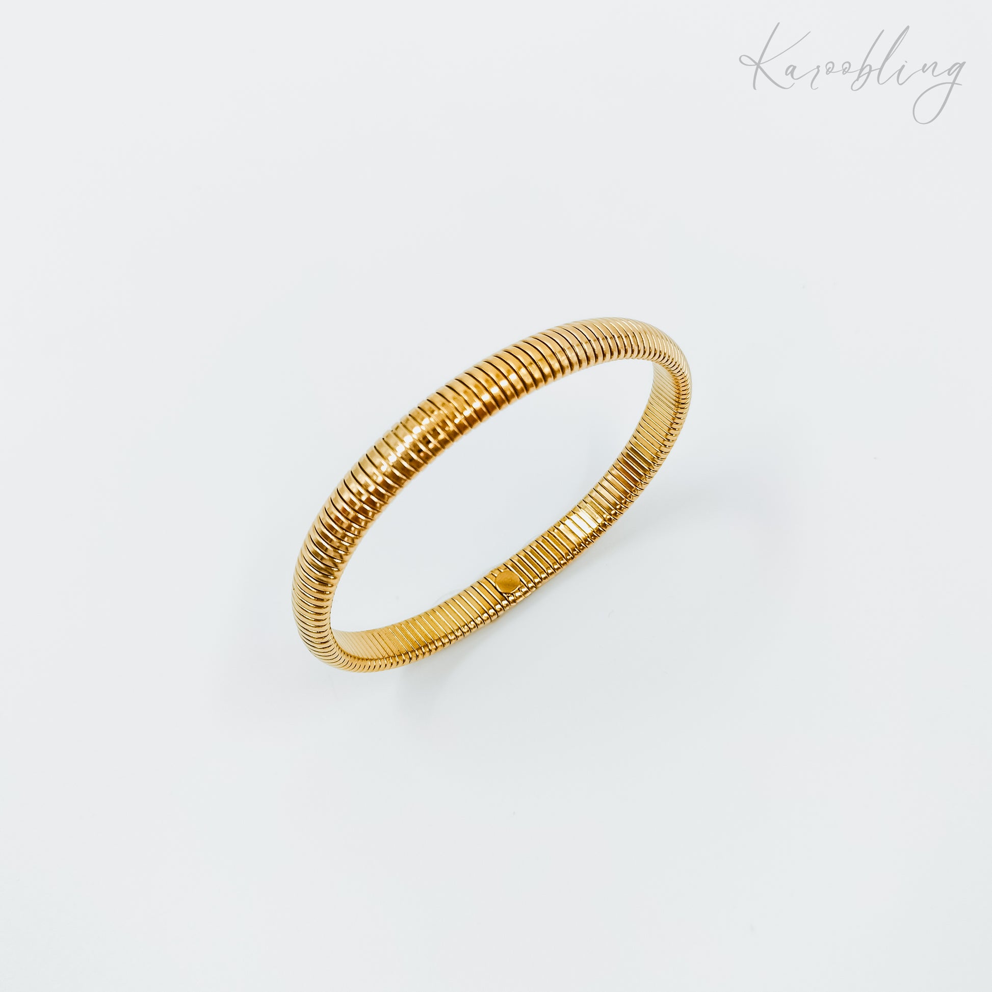 18k gold plated stretchable bangle (water & tarnish proof)