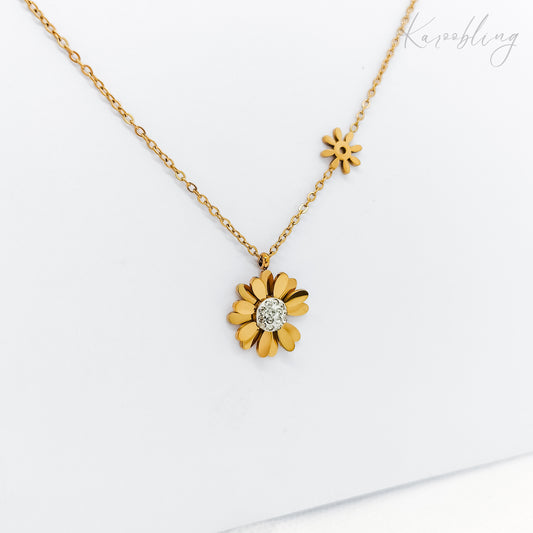 18K old plated two-tone daisy necklace (water & tarnish proof)