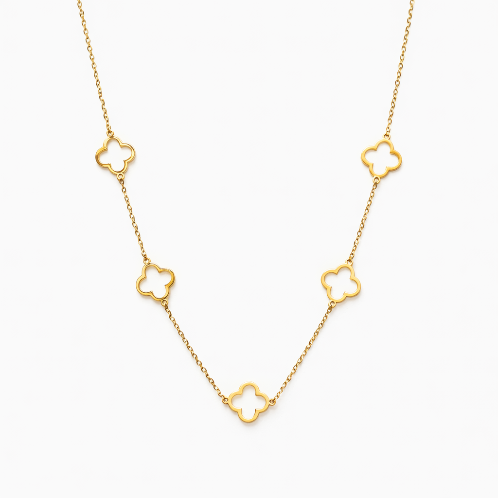 18k gold plated clover necklace, water and tarnish proof packshot