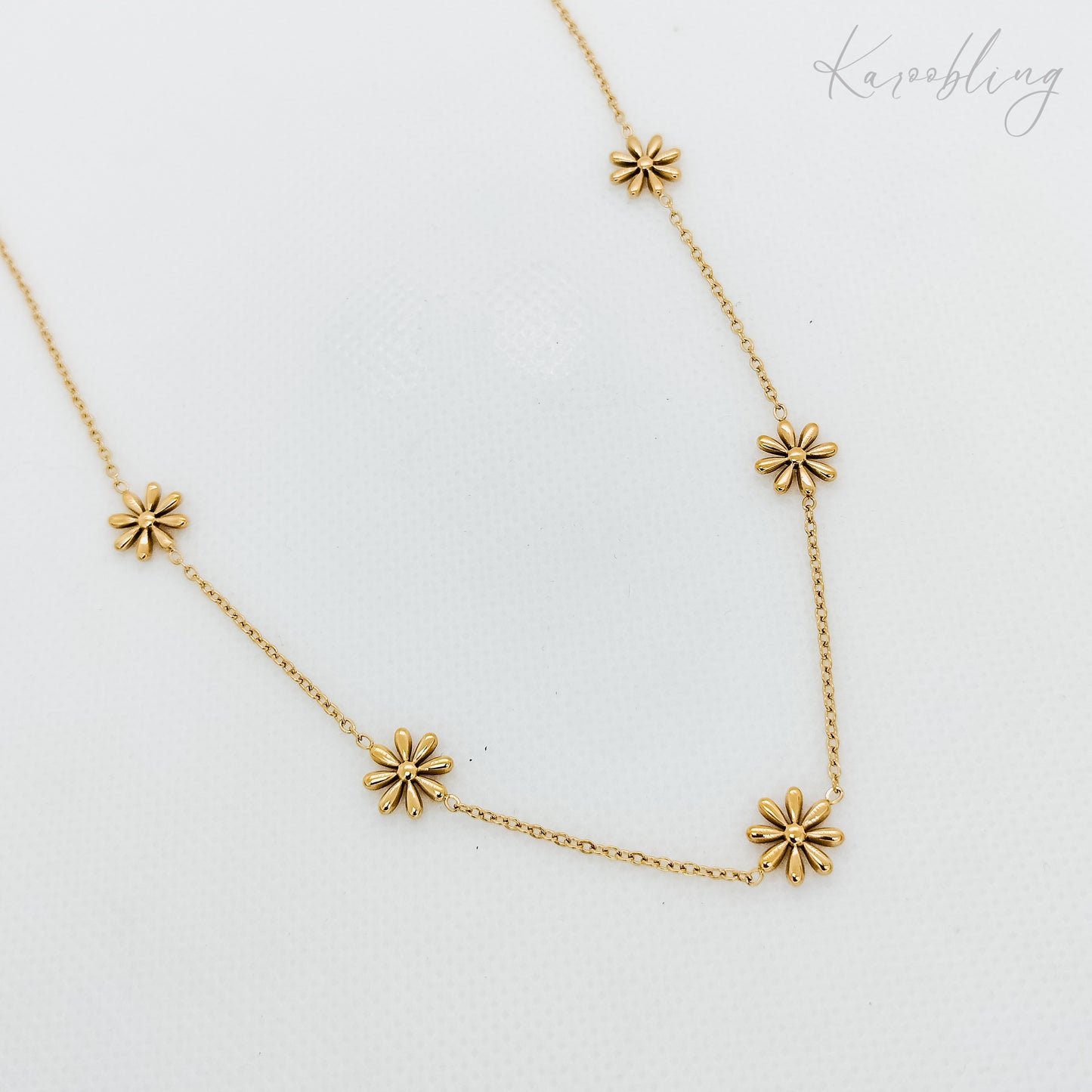 daisy chain necklace gold plated (water & tarnish proof)