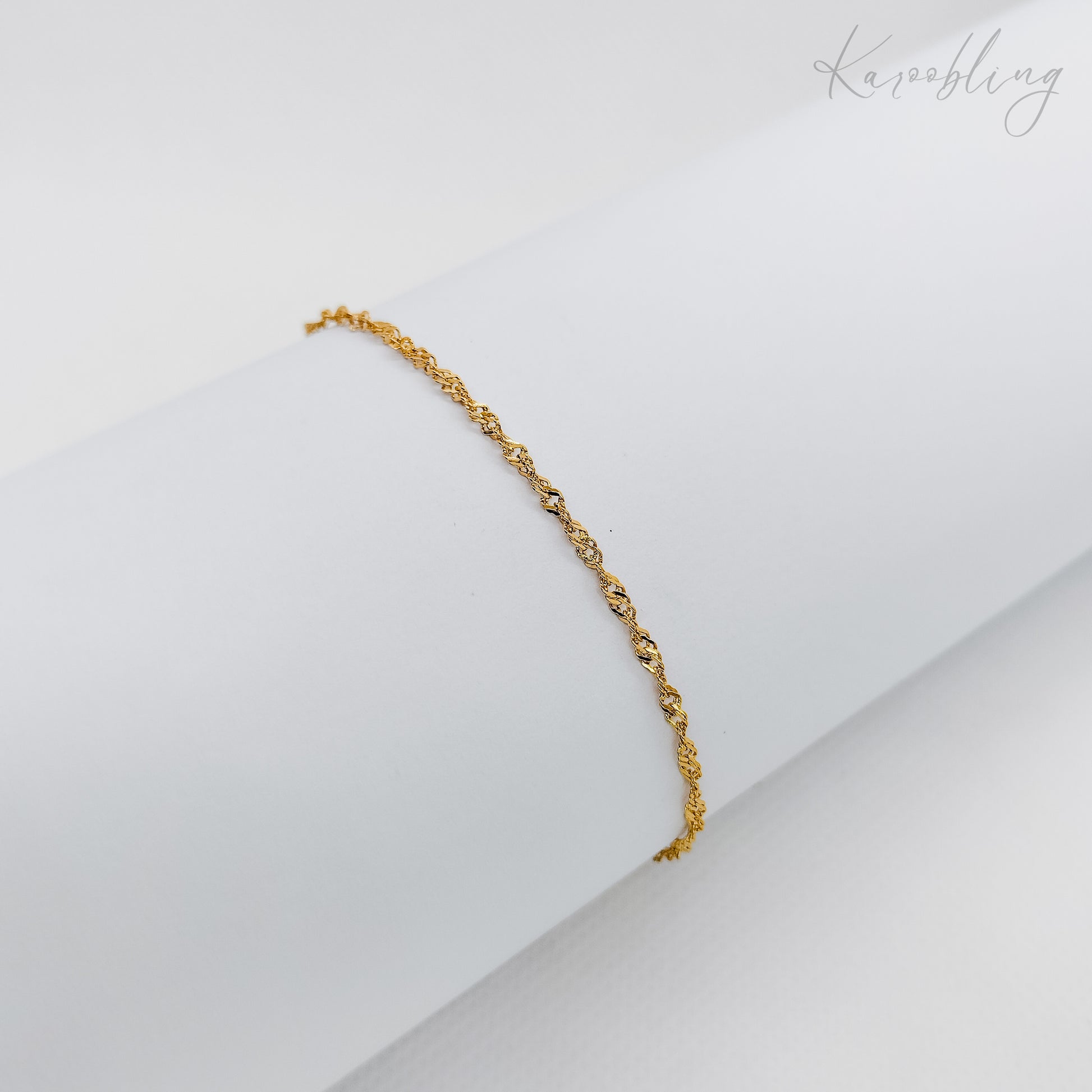 delicate wave chain bracelet gold plated