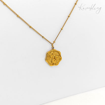 gold-plated unique flower pendant necklace (water & tarnish proof)