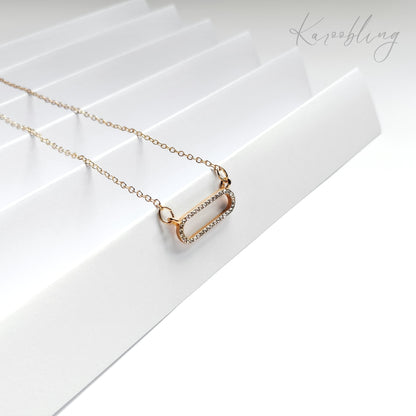 Gold LustrousOval Elegance Necklace