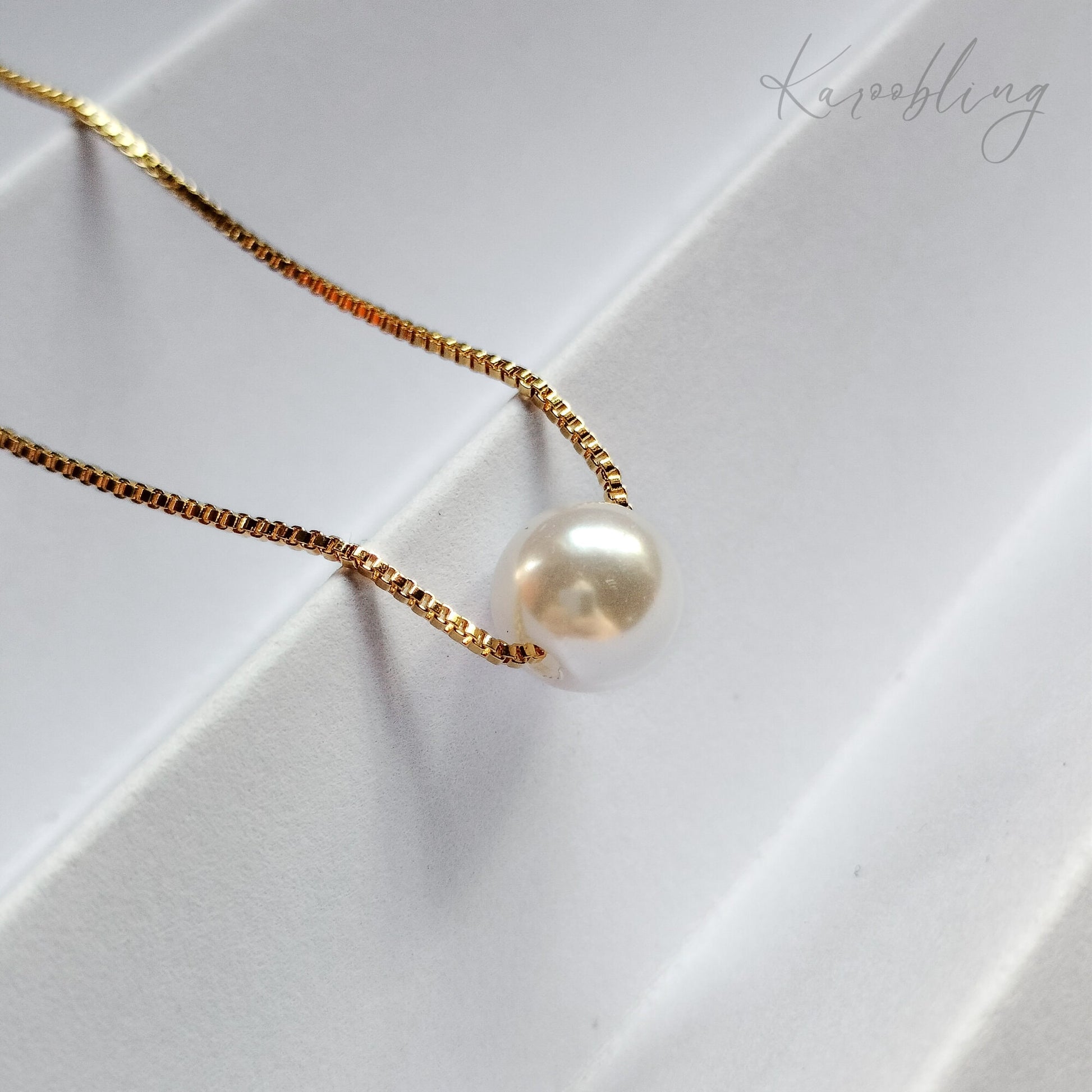 Gold Pearl Harmony Necklace - close up