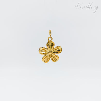 gold plated 5-petal flower charm (water & tarnish proof)