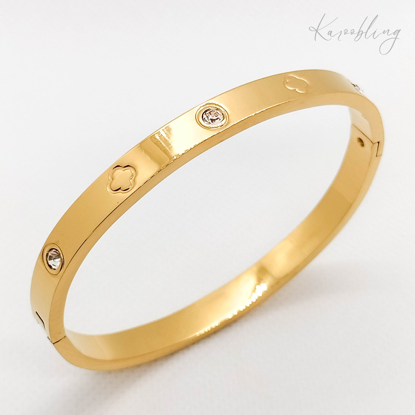 gold plated clover cuff bangle (water & tarnish proof)