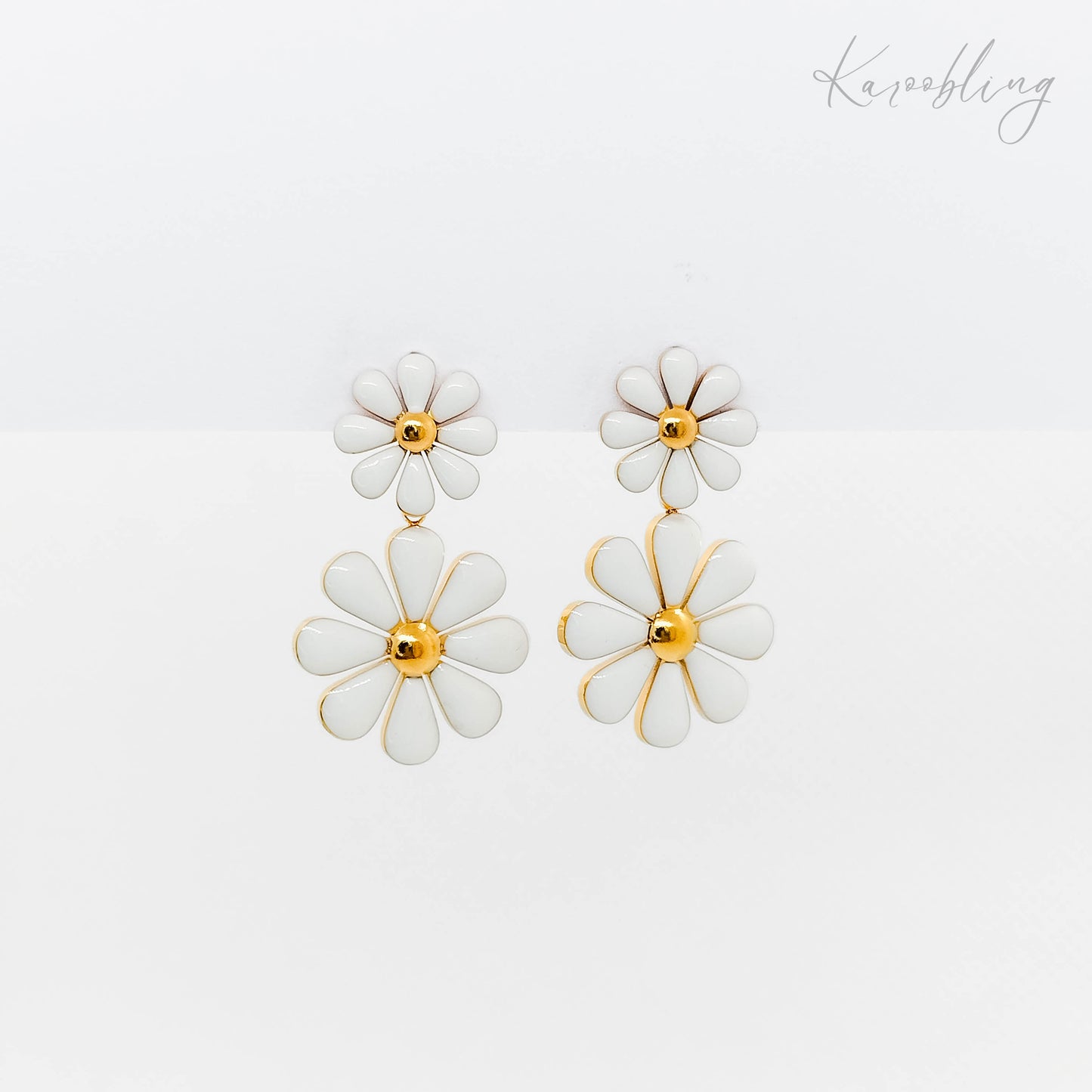 gold plated daisy dangle earrings (water & tarnish proof)