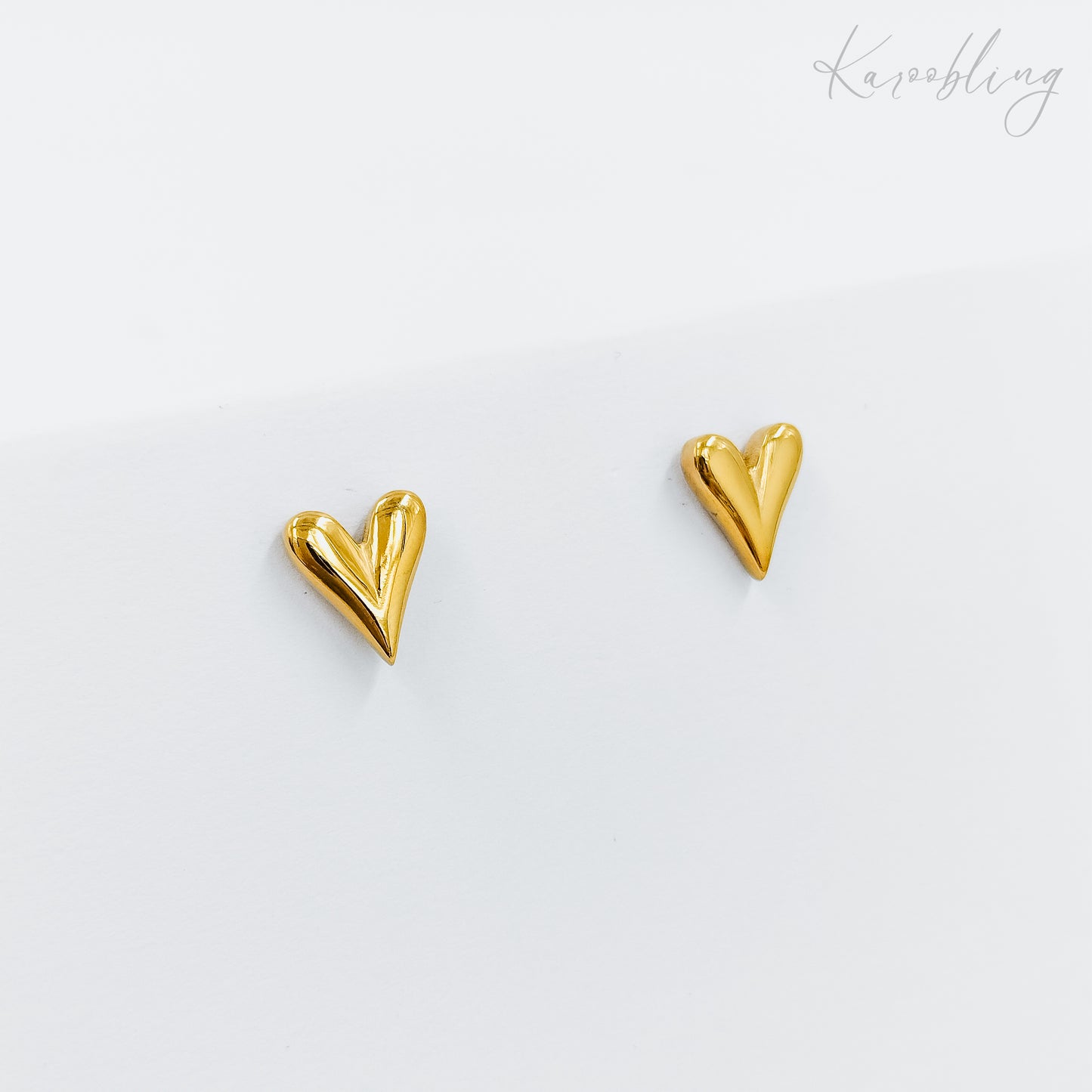 gold plated heart stud earrings (water & tarnish proof)