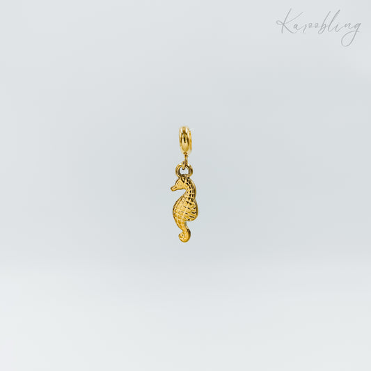 gold plated seahorse charm (water & tarnish proof)