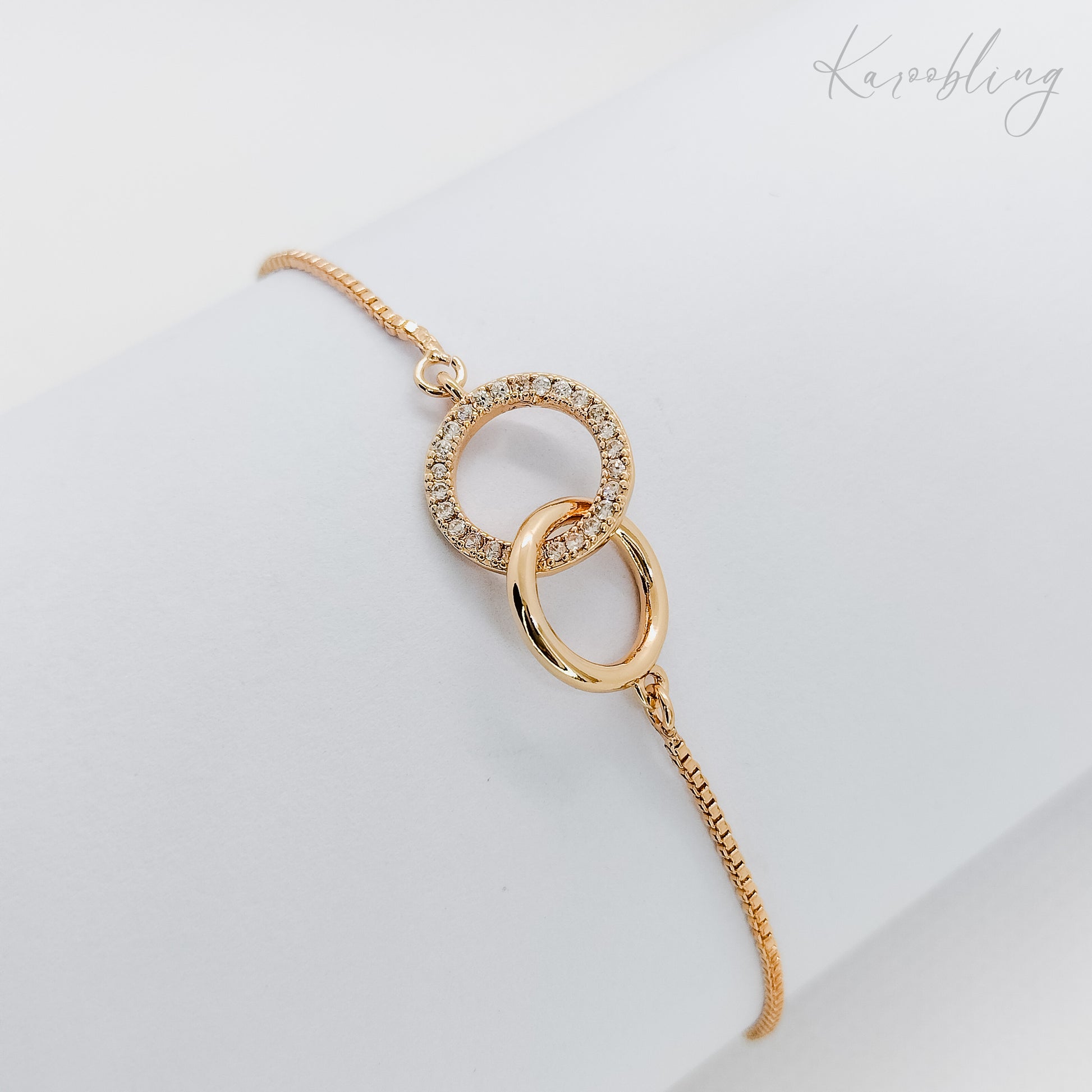 interlocking circle pullcord bracelet gold plated 