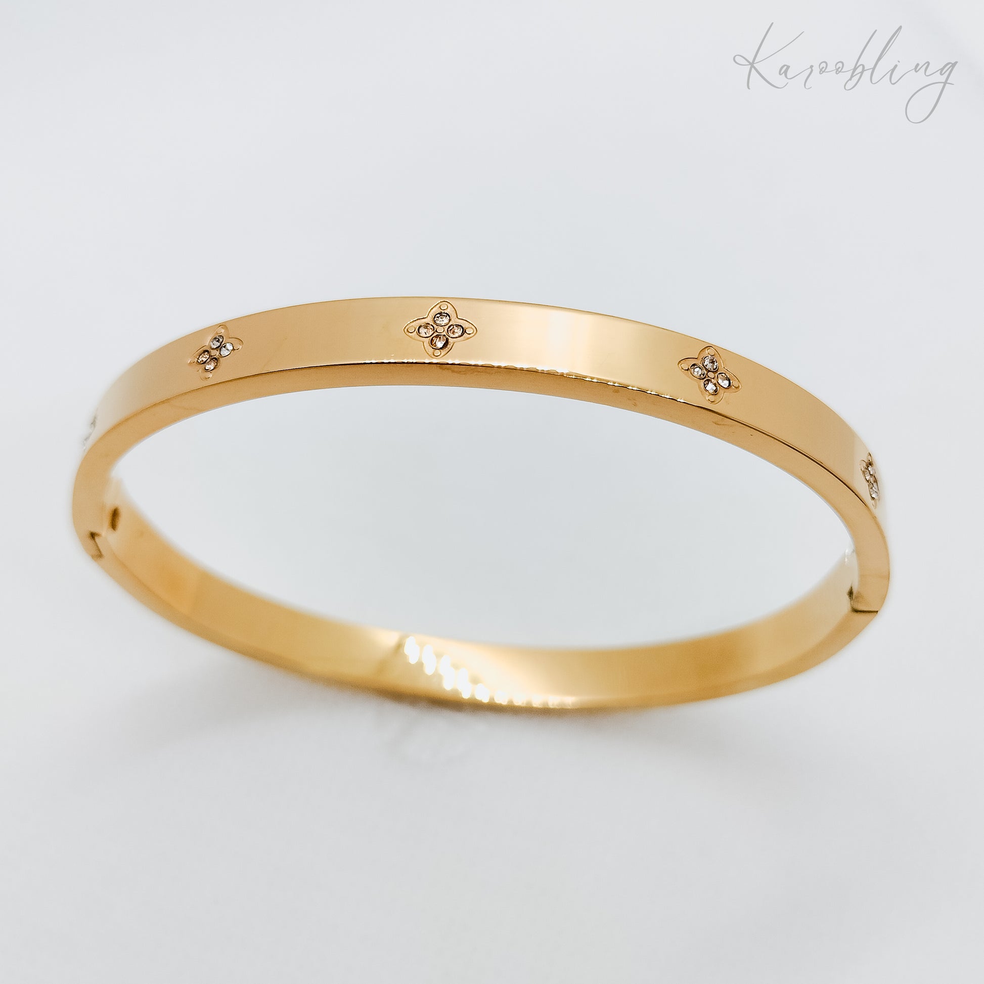 lucky clover cuff bangle gold plated (water & tarnish proof)