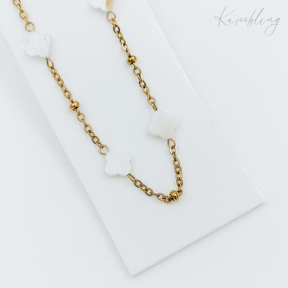 mother-of-pearl clover necklace 18k gold plated (water & tarnish proof)