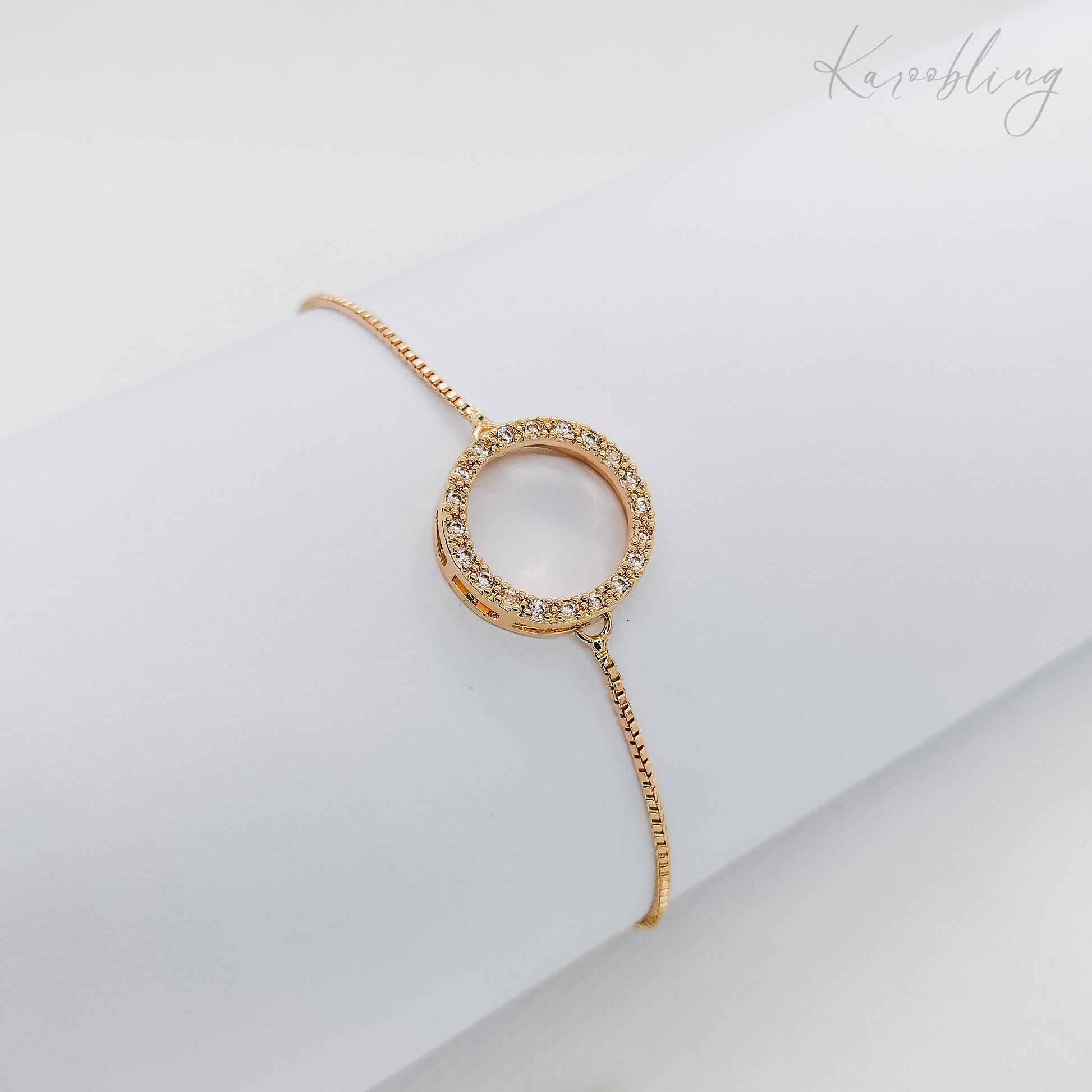 round halo pullcord bracelet gold plated