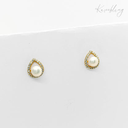 sterling silver gold plated pearl stud earrings