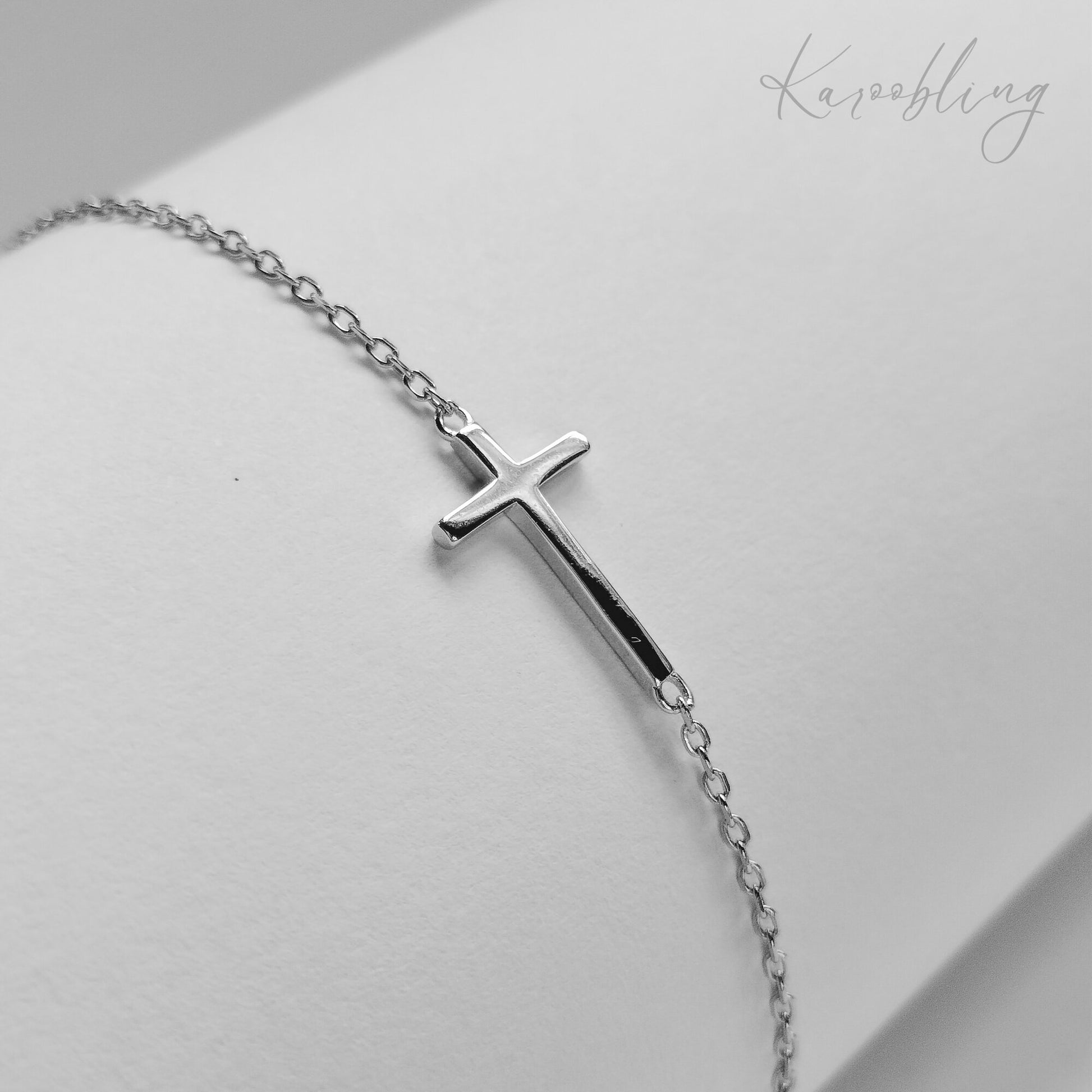 Sterling Silver Graceful Crosslink Bracelet