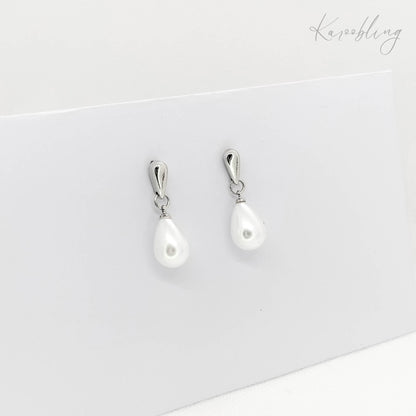 Teardrop Pearl Dangle Earrings