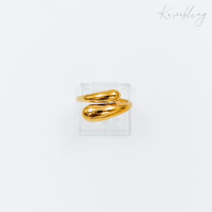 teardrop ring 18k gold plated (water & tarnish proof)