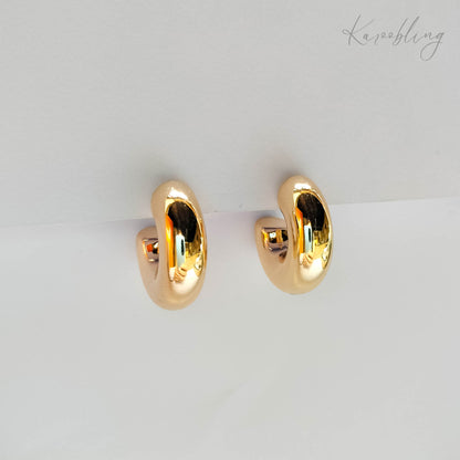 Thick C Hoop Earrings - gold