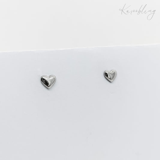 tiny heart stud stainless steel (water & tarnish proof)