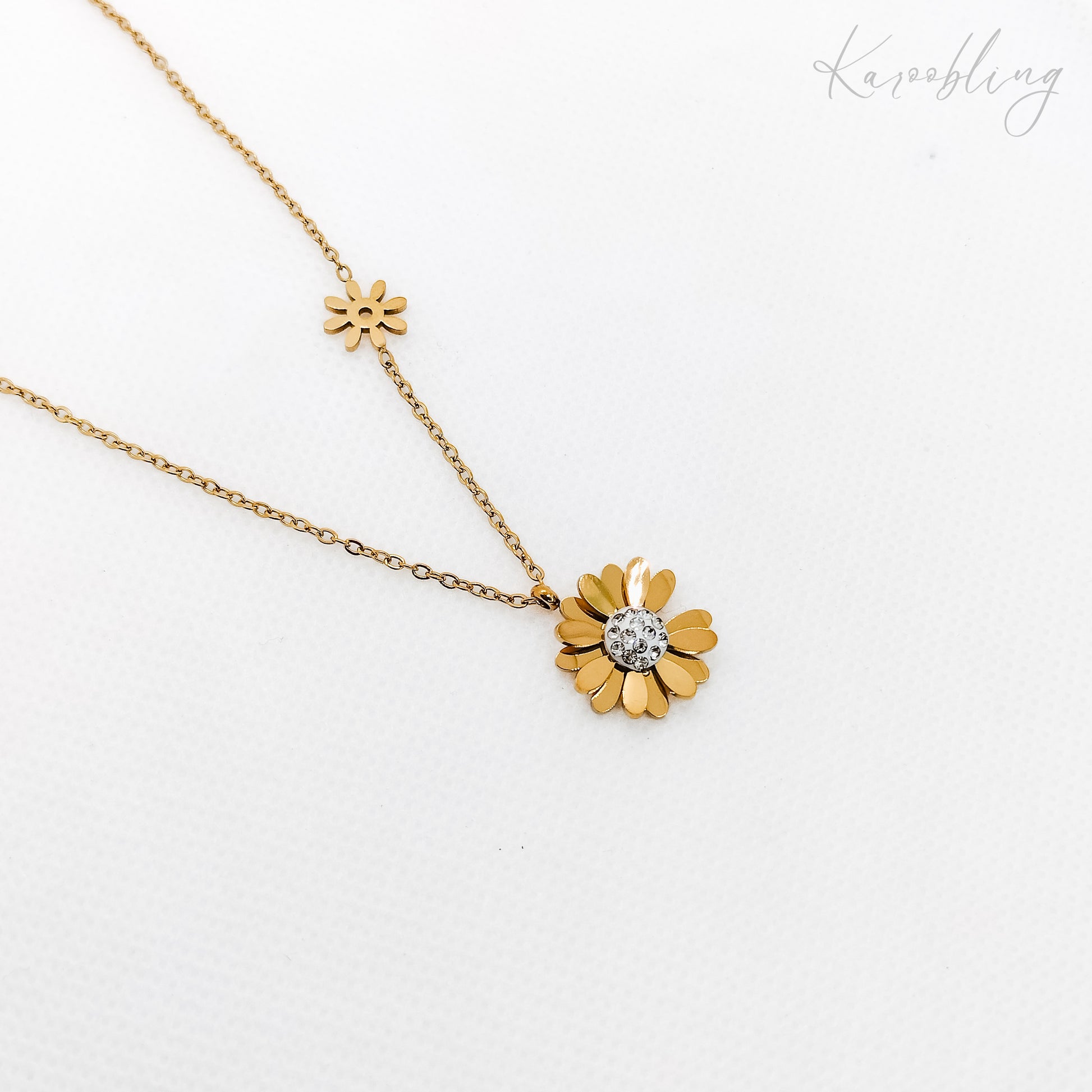 two-tone 18K gold plated daisy necklace (water & tarnish proof