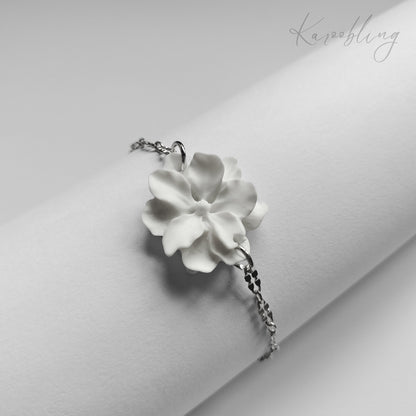 White Floral Bracelet