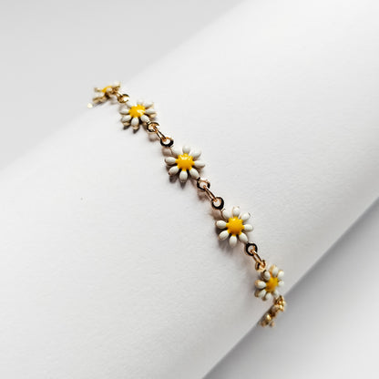 gold plated daisy chain bracelet, fashion jewellery