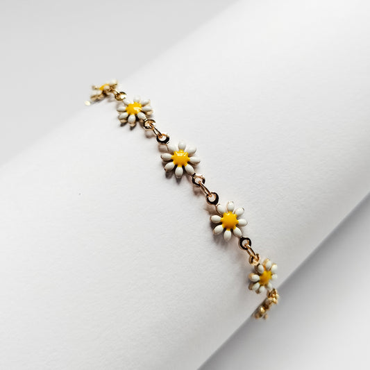 gold plated daisy chain bracelet, fashion jewellery