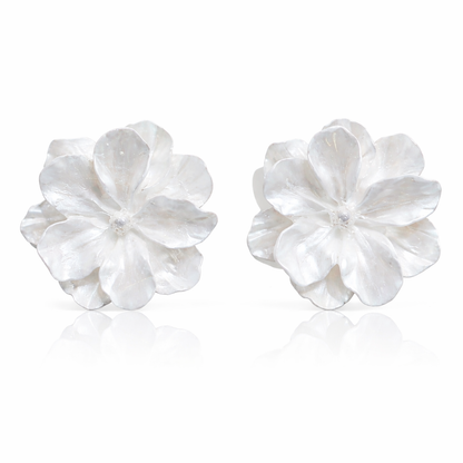 pearl flower stud earrings (fashion jewellery)